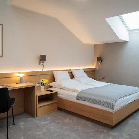 Basch House 1887 Rooms, فندق مبيت وإفطار سوبوتيتْسا