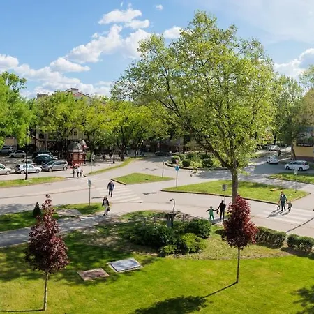 Bed & Breakfast Basch House 1887 Rooms, Subotica