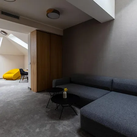 فندق مبيت وإفطار Basch House 1887 Rooms, 4*